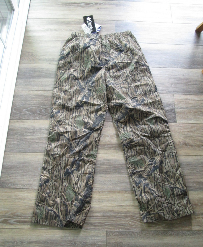 Columbia Hunting Pants Mossy Oak Camo Waterproof, unlined,  Mens Large, NWT