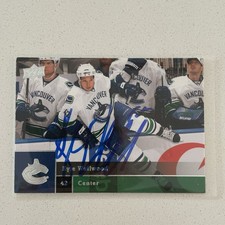 2009-10 Upper Deck #419 Kyle Wellwood Auto Autograph Signed Vancouver Canucks