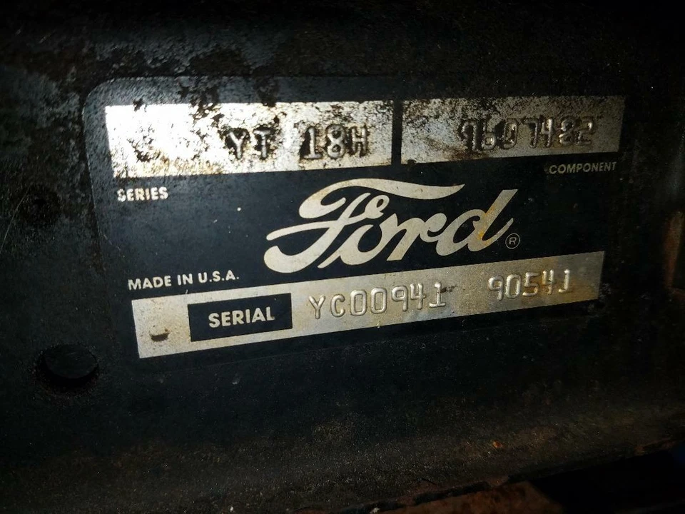 Cortacésped Ford YT18H - Eje de gato elevador hidráulico - USADO Foto 4 de 4