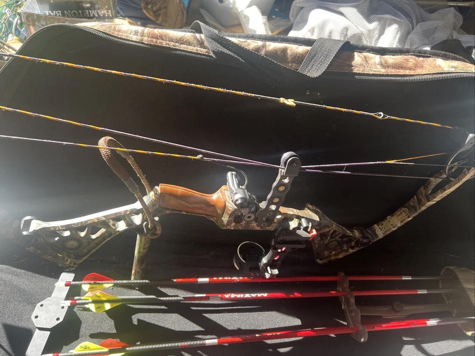 Arco compuesto Mathews SE4 Solo Cam diestro. Toneladas de extras en arco y en bolsa Foto 3 de 4