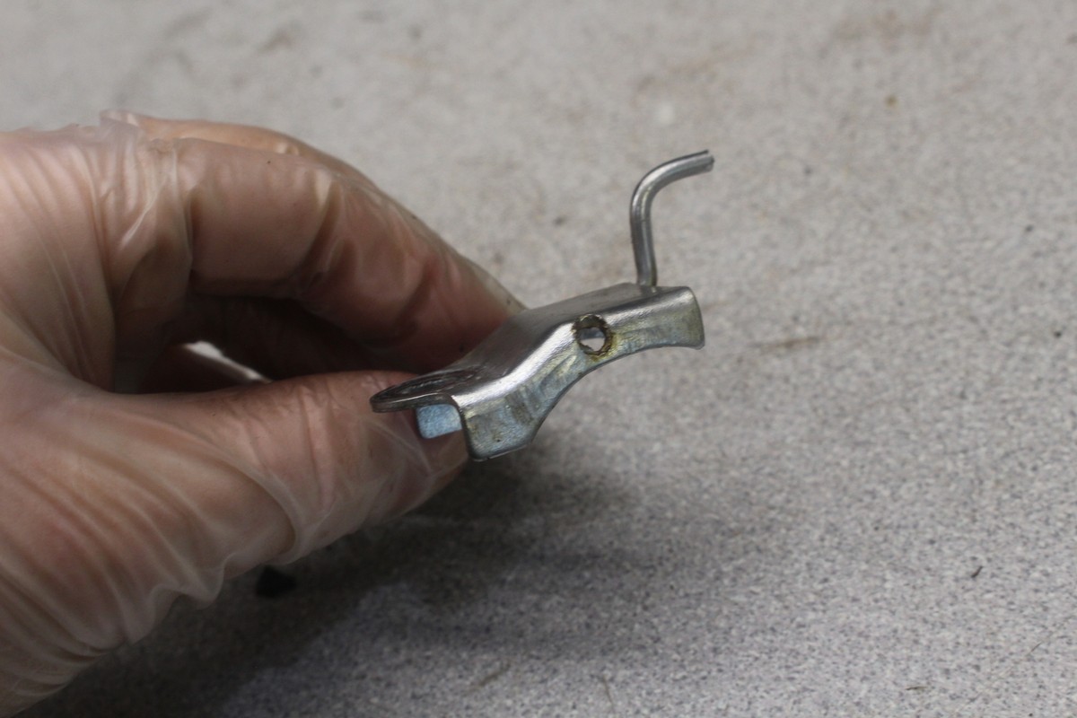 kazさま専用 1979 Kawasaki KZ650D SR BRAKE LINE GUIDE BRACKET N4-6856.EB