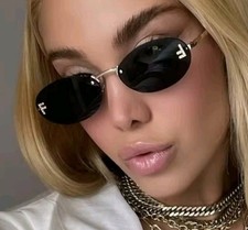 Stylish Black Oval Sunglasses