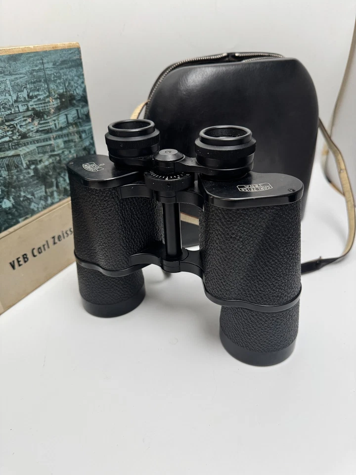 Binocolo Carl Zeiss Jena Dekarem 10x50 con custodia in pelle DDR OTTIME CONDIZIONI MINT IMBALLO ORIGINALE - Immagine 2 di 4