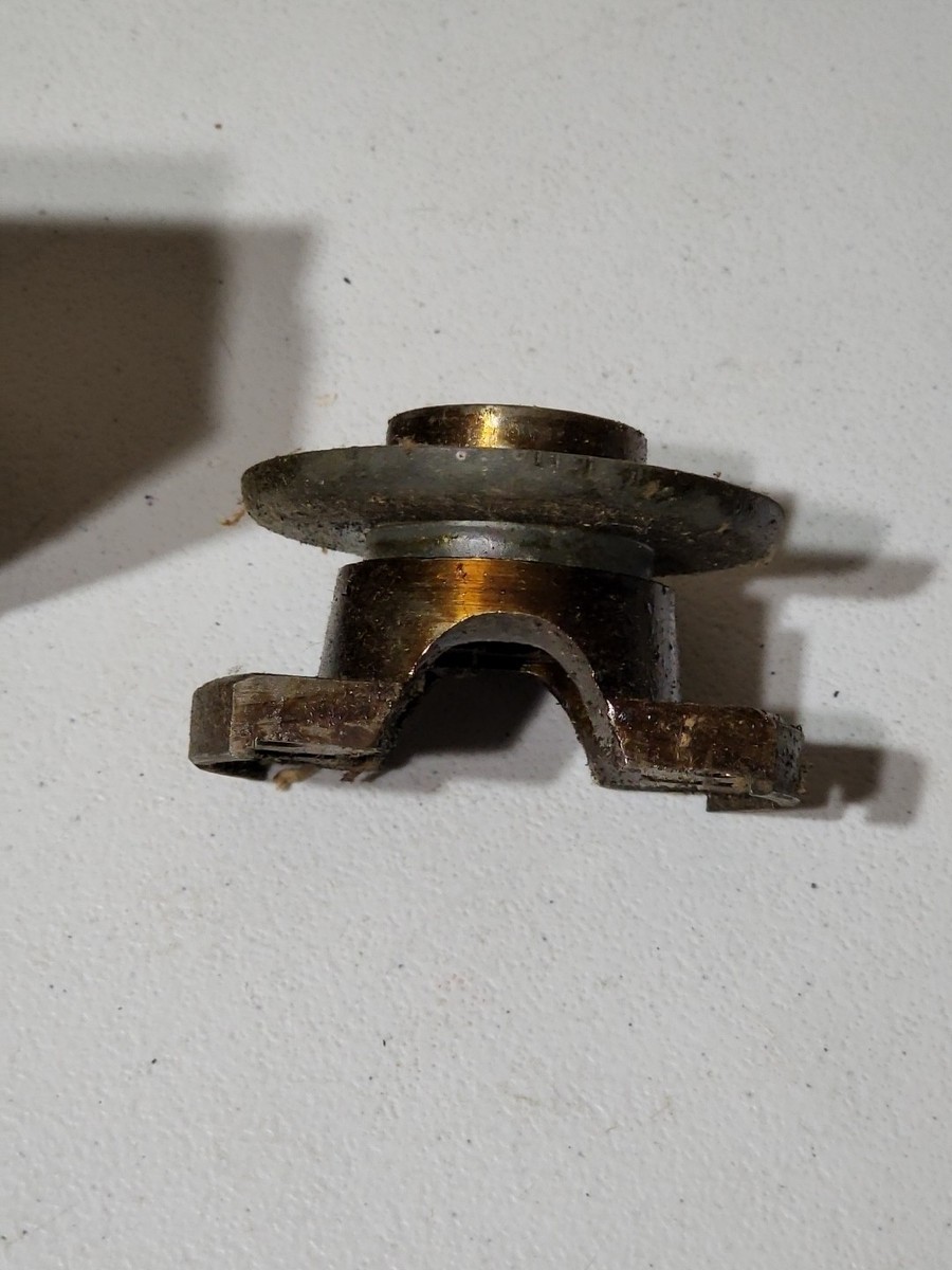 ねるそん様 1950'S Chevrolet GMC truck driveshaft yoke-flange 10 spline 1-7/16