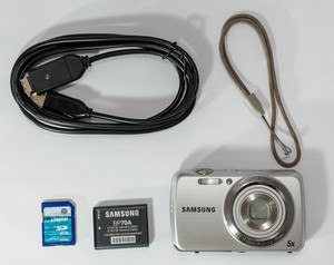 Samsung PL22 14.2MP. CCD. Tested &Working . Sd Card & Charging Cable Included .