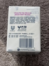 Set of 4 Dove Frosted Plum Berry Limited Edition Holiday Treats Soap Bars- New