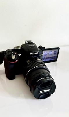 Nikon D5300 DSLR Spiegelreflexkamera + 18-55mm VR II Objektiv + Top Zustand