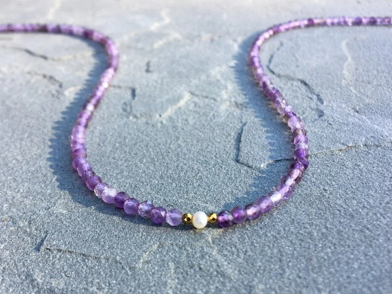 Collar hecho a mano de 24" con cuentas redondas facetadas de amatista púrpura natural para mujer Foto 3 de 4