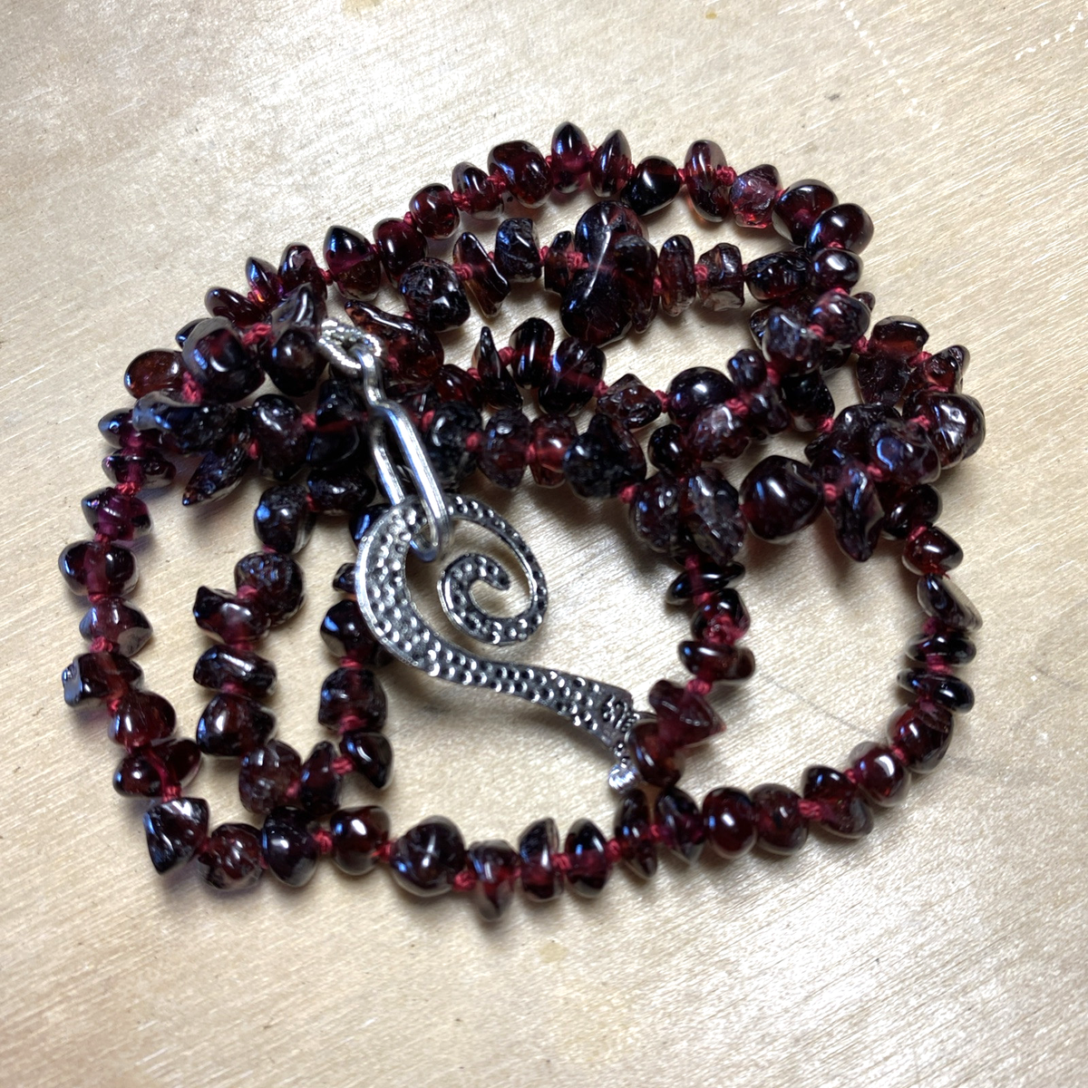 Garnet Red Chip Gemstone Hand Tied Silk Knotted 18