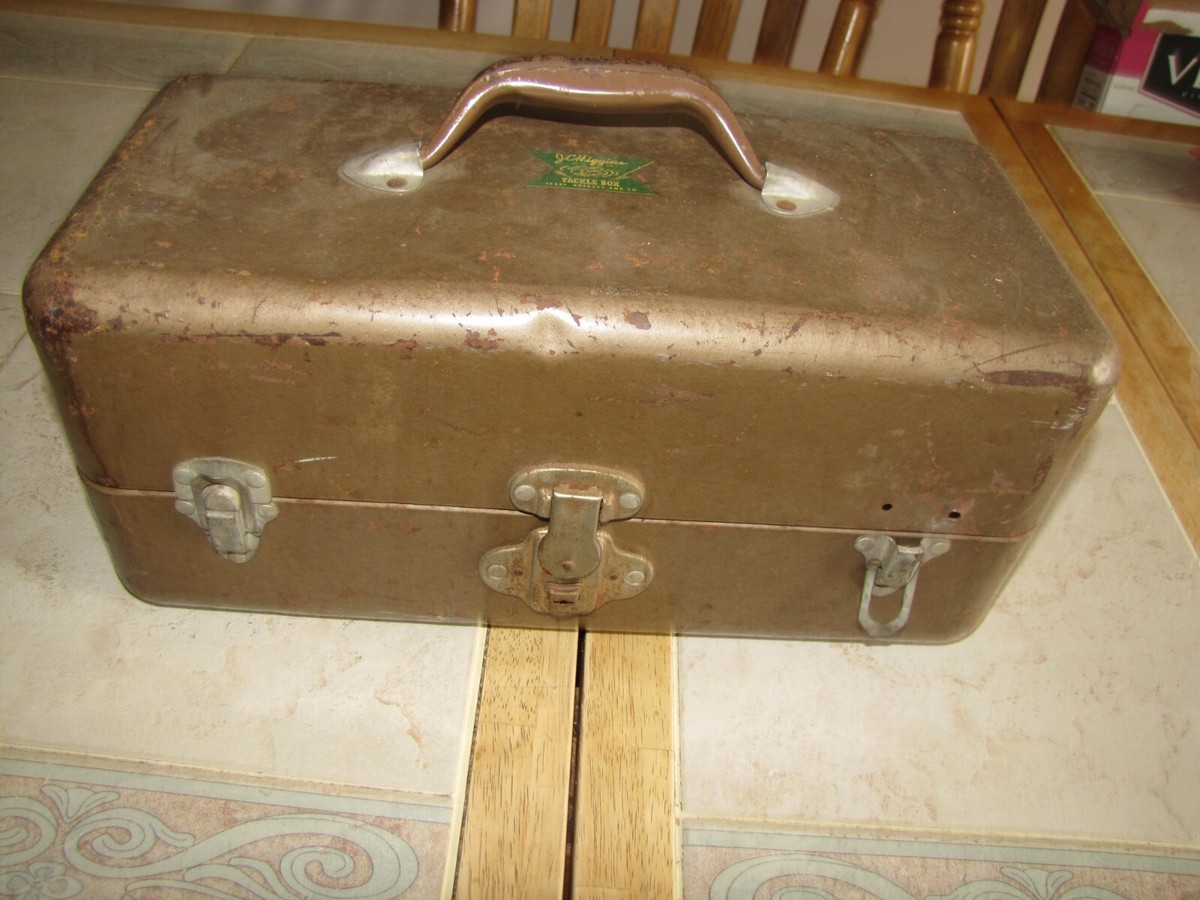 VTG JC Higgins Metal Tackle Box W/Fold up Tray's, 8
