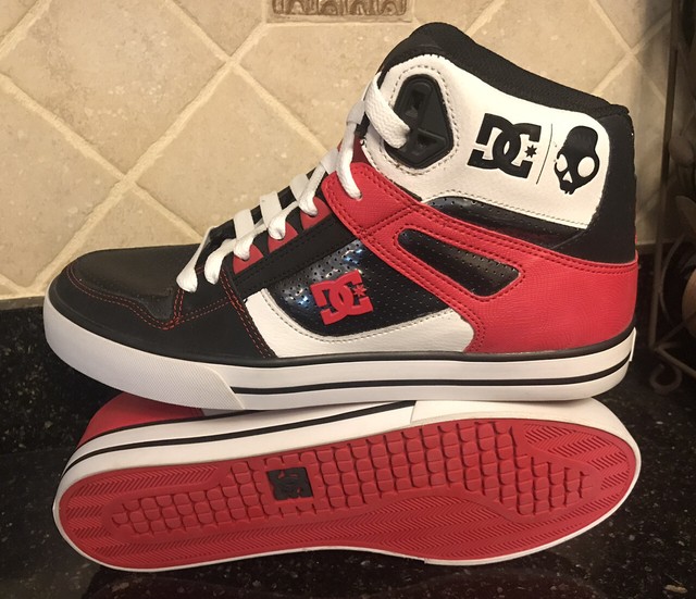 dc shoes red black
