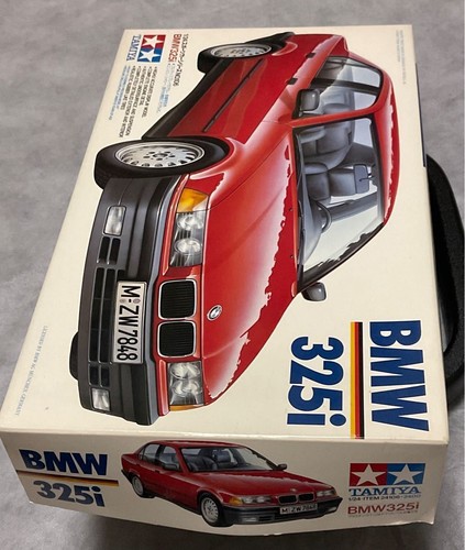 Kit Modelo Plástico BMW 325i TAMIYA 1/24 - Imagen 2 de 5