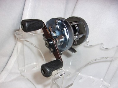 Daiwa Millionaire 4HM Blue High-Speed Bait Casting Reel Hi