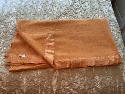 Faribo Wool Blanket Faribault Woolen Mills USA Camel Tan Satin Trim 86 x 78