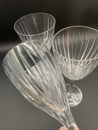 Marquis by Waterford Crystal Allaire 8" Wine Goblet Glasses Set of 3, Beautiful! - Picture 10 of 11