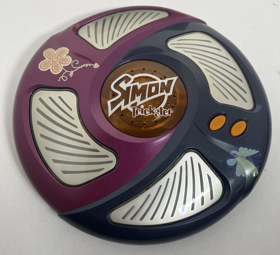 Simon Trickster 2005 Handheld Travel Hasbro Electronic Kids Family Game WORKS - Image 3 of 4