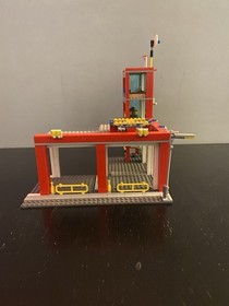 LEGO CITY: Fire Station (60004) Used with Instructions. No Box