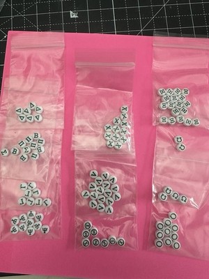 BEAD LANDING GREEK ALPHABET LETTER BEADS  WHITE/BLACK