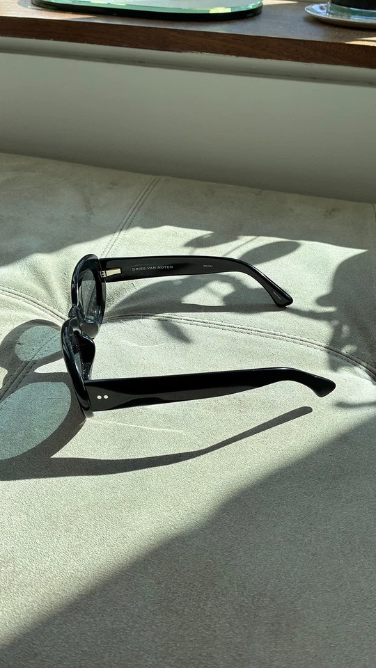 Gafas de sol Dries Van Noten x Linda Farrow, negras ovaladas, excelente estado Foto 4 de 4