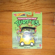 Hot Wheels Premium TMNT Party Wagon Volkswagen Van Diecast 1:64 Yellow Unopened