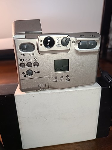 Canon ELPH LT 260 Point-&-Shoot 35mm Film Camera With Case - Picture 6 of 16