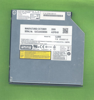 DVD  RW  UJ8B0 Double-layer Super-Multi Drive CP557635-01 f.B: E751