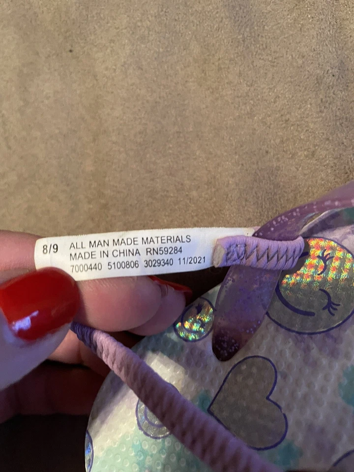 Chanclas sonrientes moradas The Childrens Place para niñas talla 8/9 Foto 3 de 3