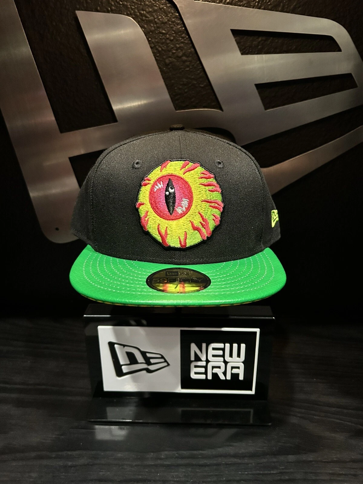 Chapeau ajusté New Era Mishka Lamour Supreme Reptilian Agenda rare 59FIFTY 7 3/4