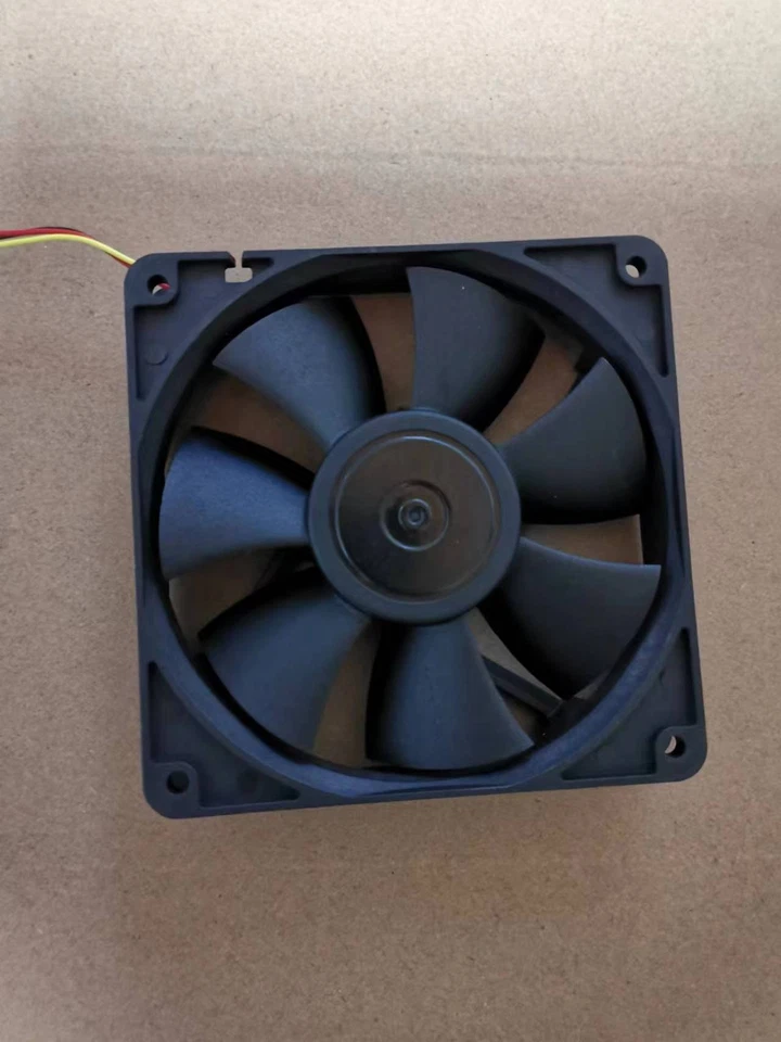 1pc ADDA AD1224UX-A73GL 24V 0.25A 12025 12CM 3-wire Inverter Fan - Image 3 of 3