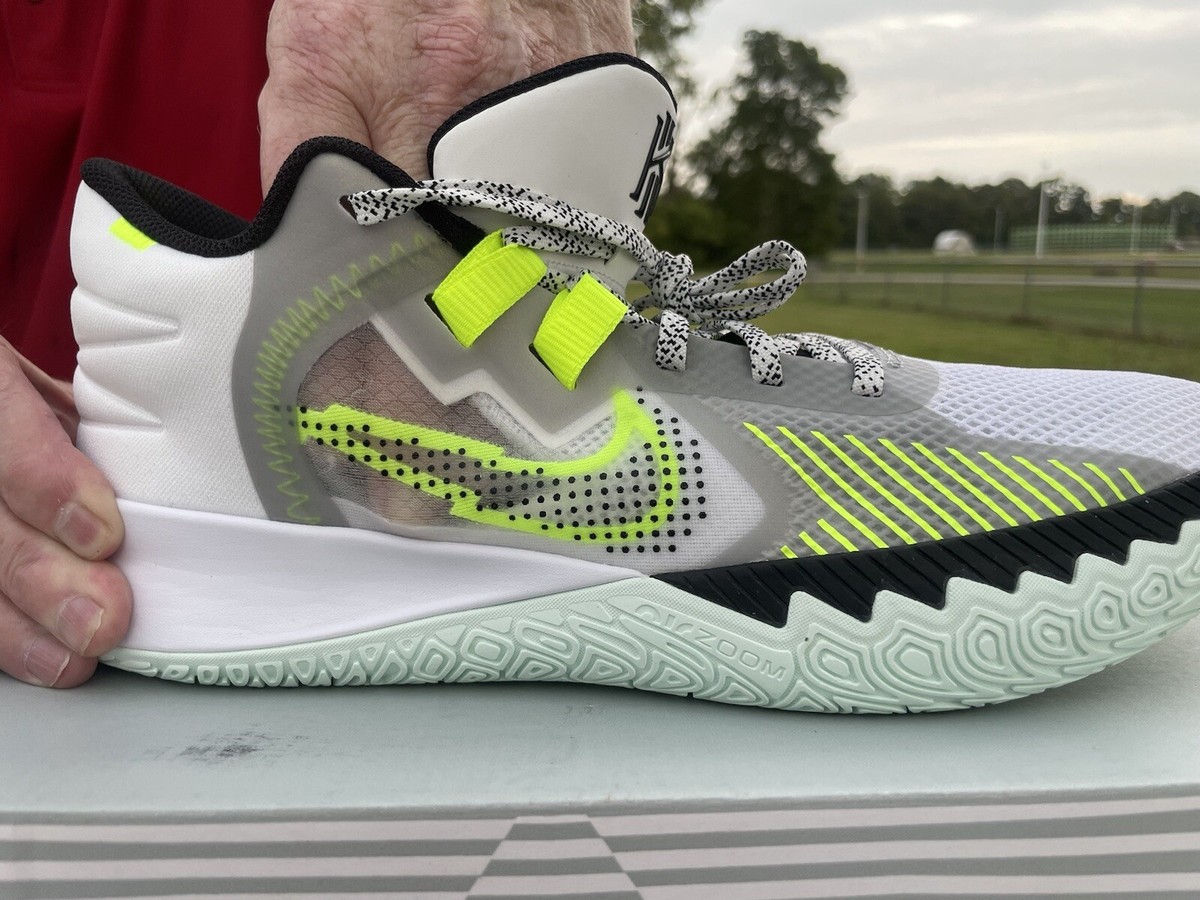 Nike Kyrie Flytrap Basketball Shoes White Green Sneakers CZ4100