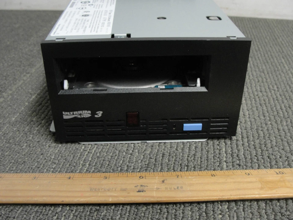 Adic (8-00422-01) 400/800GB LTO-3 Internal SCSI LVD Tape Drive  - Image 2 of 4