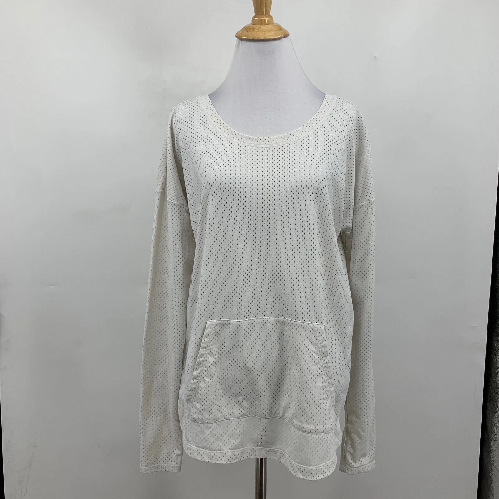 lole stretch long sleeve mesh kangaroo pocket vented shirt