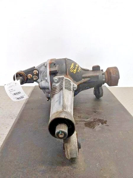 2005-2010 Jeep Grand Cherokee 3.7L Front Axle Differential Carrier 3.07 Ratio - Image 2 of 4
