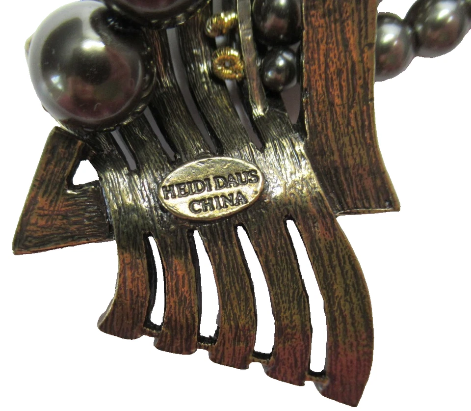 Collar de perlas sintéticas y cristal gris ahumado HEIDI DAUS Foto 3 de 3