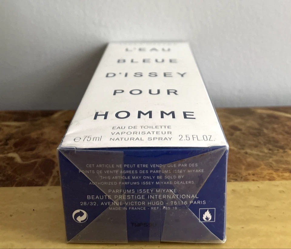 L'eau Bleue D'issey Pour Homme 2011 de colección de Issey Miyake 2,5 OZ eau de parfum spray para hombres Foto 3 de 3