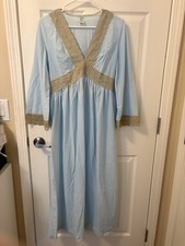 VTG Saramal Lingerie Long Sleeve Nightgown Blue W/ Tan Lace 3260 Size medium