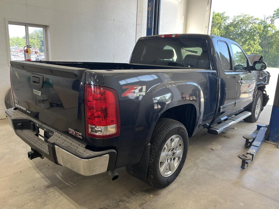 Módulo de control de carrocería usado se adapta a: camioneta GMC Sierra 1500 2010 control de carrocería BCM unde Foto 3 de 4