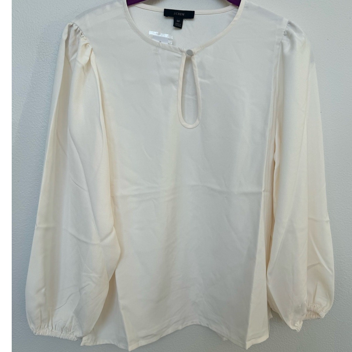 J. Crew Puff Sleeve Keyhole Neck Crepe Blouse Top Cream Off White XS Petite NWT