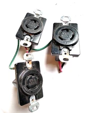 Hubbell Twist Lock Black 20A 250V