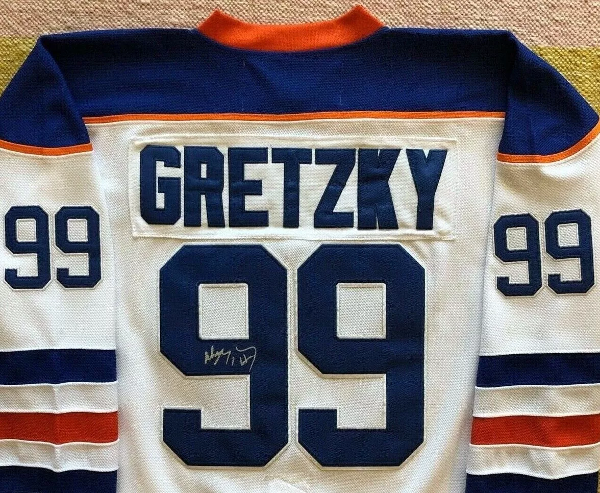 Wayne Gretzky Autographed Edmonton Oilers Jersey W/PROOF, Picture of Wayne  Signing For Us, Hall of Fame,The Great One, Los Angeles Kings, New York  Rangers, Stanley Cup Champion at 's Sports Collectibles Store