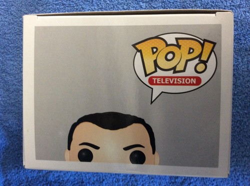 Funko Pop Vinyl Figur - TV-Serie Sherlock - Jim Moriarty mit Apfel #286 Neu - Bild 5 von 6