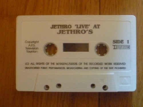 JETHRO - LIVE JETHRO'S LEWDOWN DEVON 2 x RARE COMEDY AUDIO CASSETTE TAPE TESTED - Picture 4 of 6