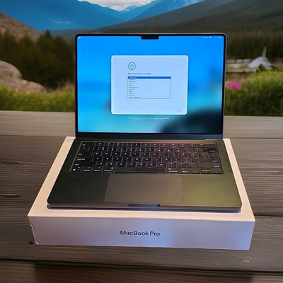 Apple MacBook Pro 14in Black Touch ID USB-C M3 Pro 18GB RAM 500GB SSD
