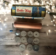Vintage Deluxe Cookie King Press Spritz Gun w/ Discs & Box – Crank Type