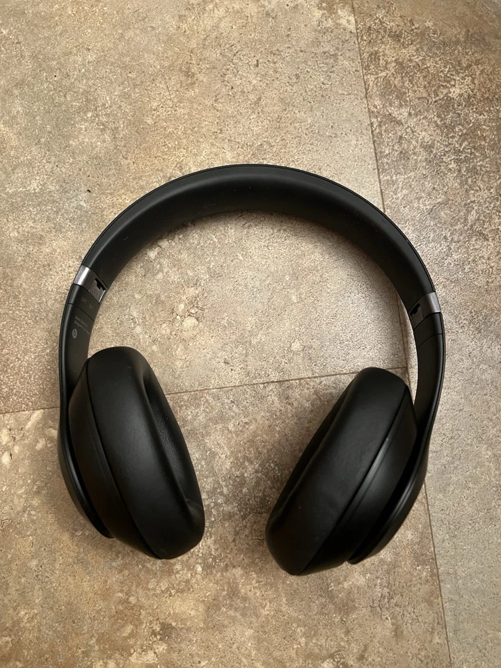 Beats Studio Pro Noise Cancelling Headset Wireless Kopfbügel Kopfhörer Schwarz - Bild 2 von 4