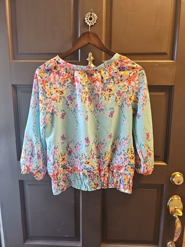 Passport Light Blue Flower Pattern Sheer Blouse, Gathered Waist, Button, Size M - Picture 2 of 8