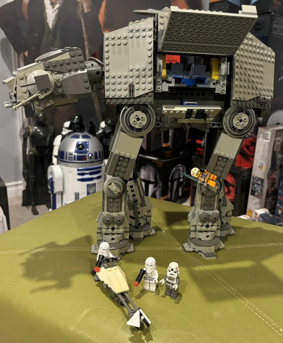 LEGO STAR WARS 4483 AT-AT All Pieces And Minifigs With