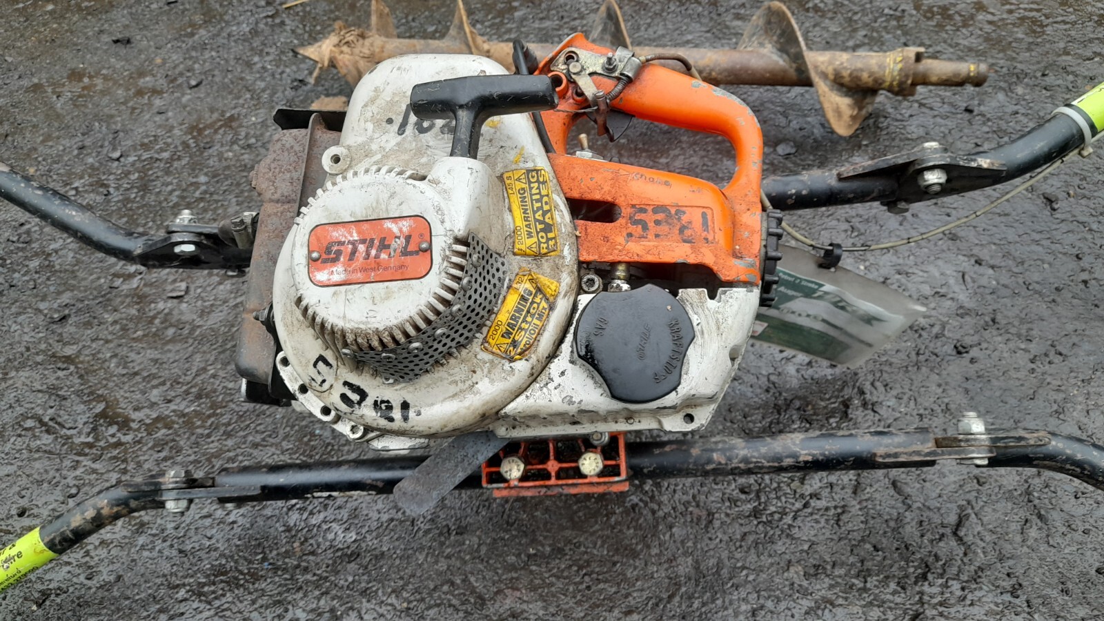 Stihl O8S 2 Man Petrol Post Hole Borer Auger eBay