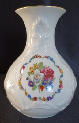 ROYAL PORZELLAN BAVARIA KPM GERMANY HANDARBEIT FLORAL VASE