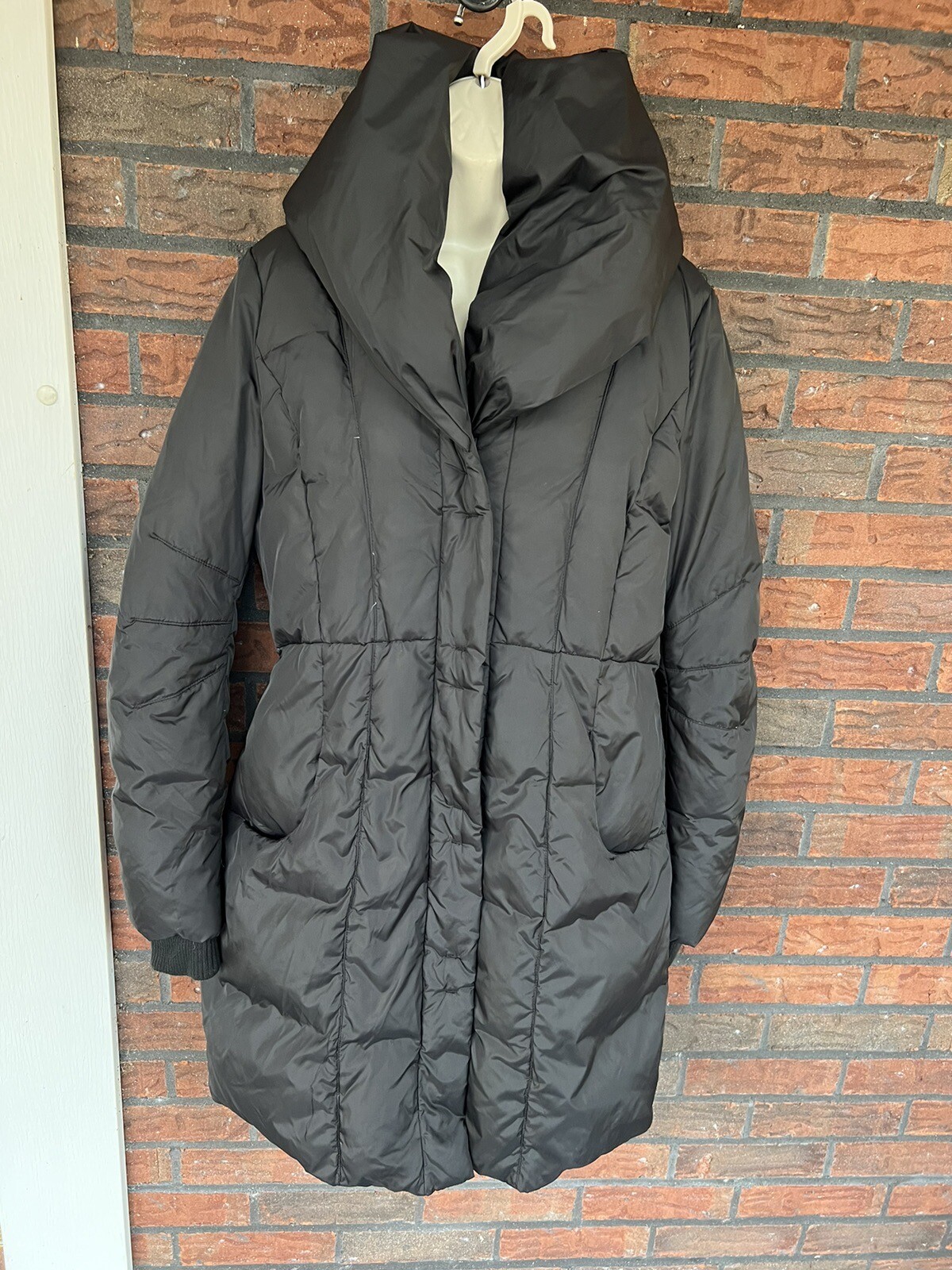 Express Black Parka Medium Down Feather Hooded Sn… - image 10